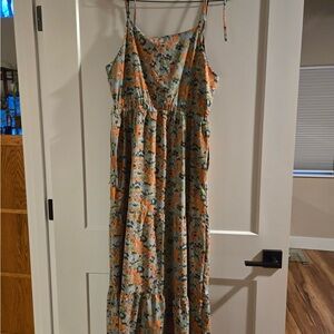 Floral Sleeveless Maxi Dress